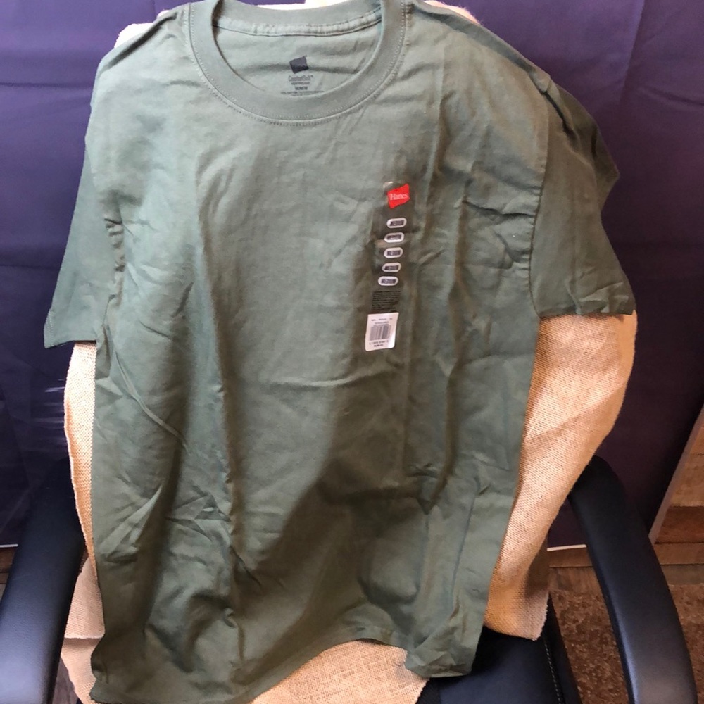Men's Hanes Tee Shirt